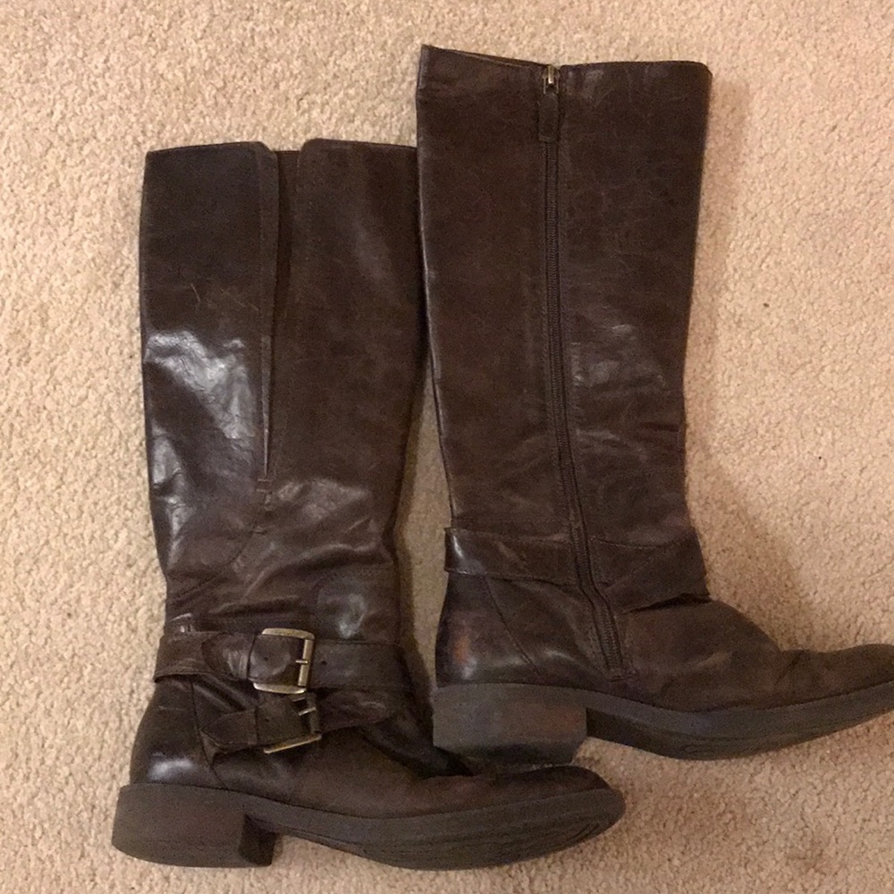 Tall brown zip boots size 7.5